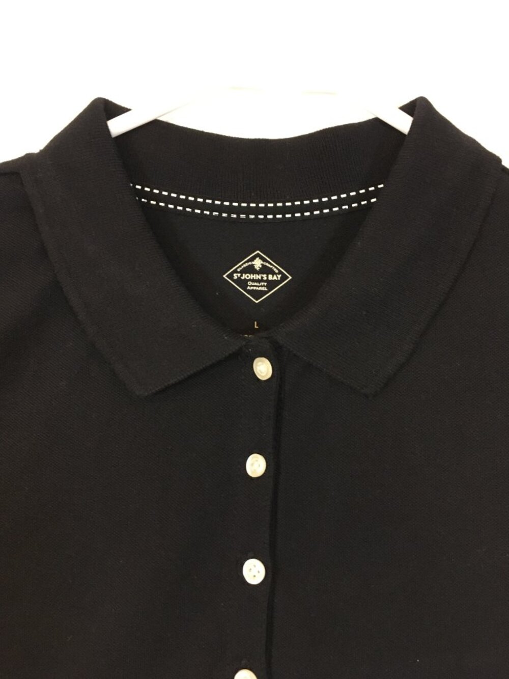 Polo NWT Women's St. John's Bay Black Short Sleeve Collared Polo Shirt 4 Button